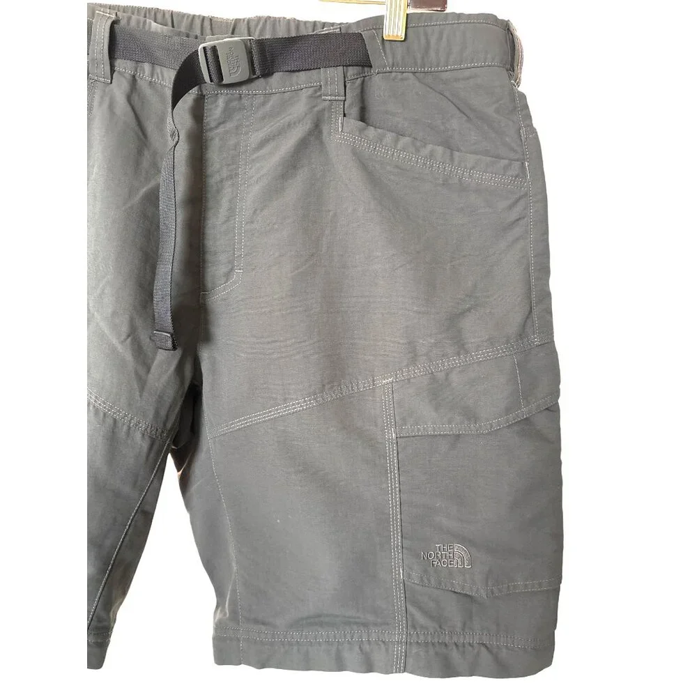 The North Face Mens Size‎ XL Paramount Peak II Shorts Black Hiking Camping Cargo